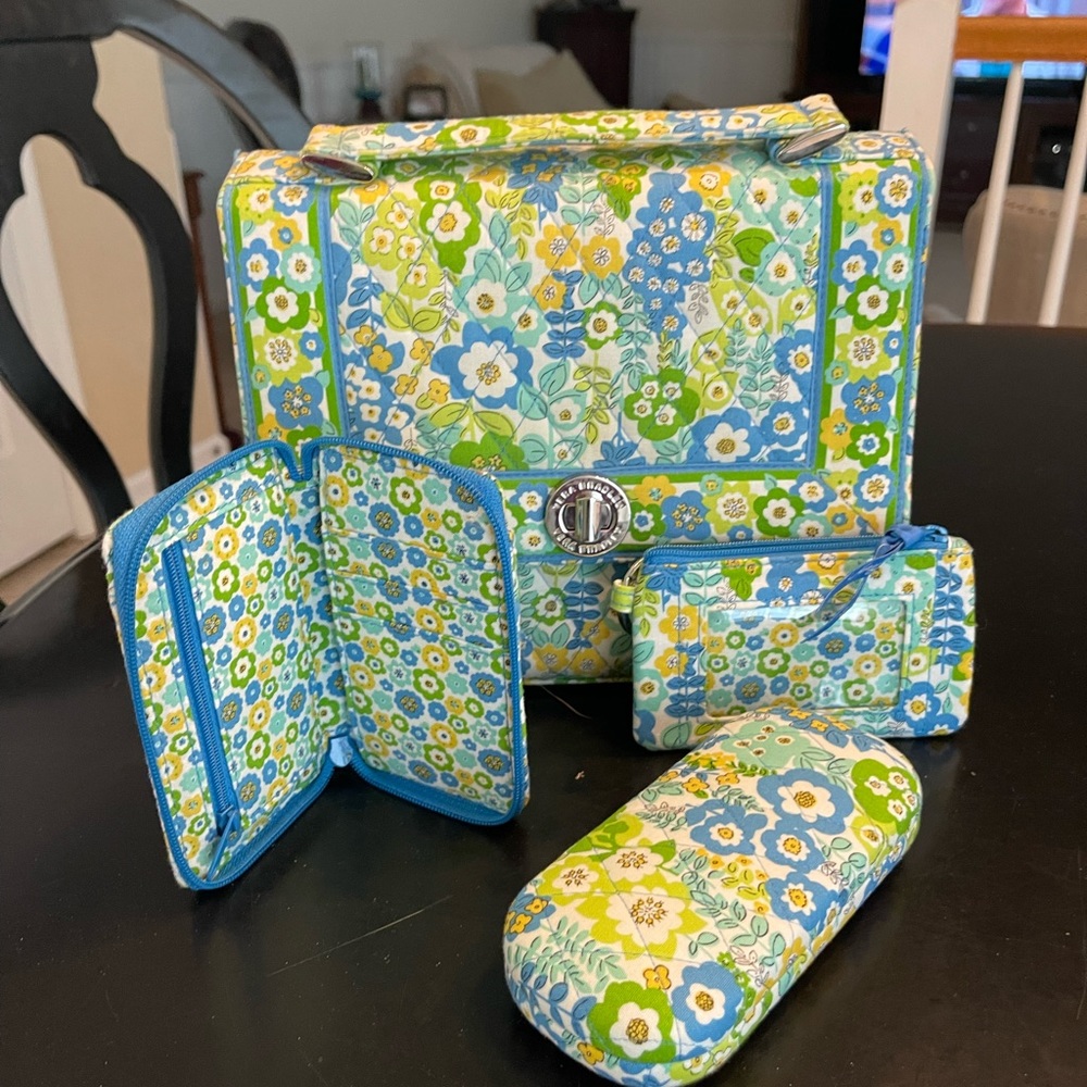 Vera Bradley Purse W/Top Handle Crossbody Strap RETIRED - Picture 11 of 11